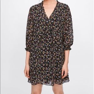 Zara Dresses - Zara Floral Print Dress Zara Dresses - Zara Floral Print Dress